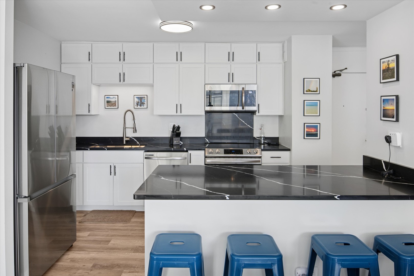 5455 North Sheridan Road, Unit 808 Chicago, IL 60640 - Photo 7 of 15