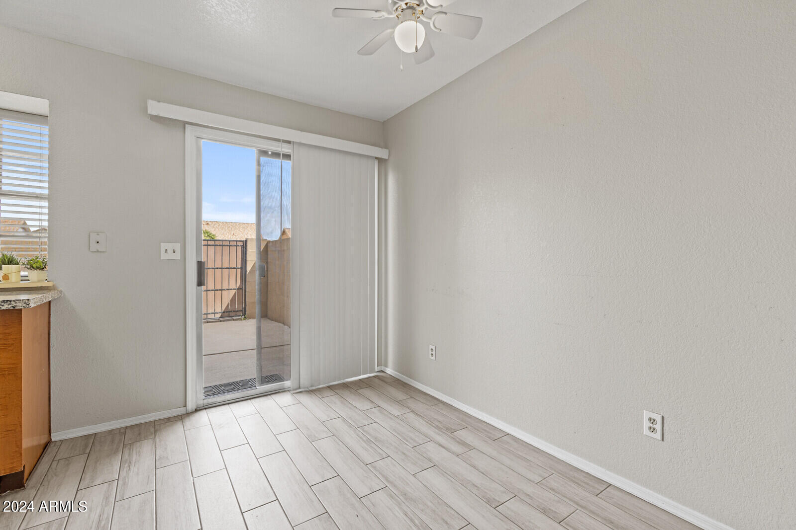7977 West Wacker Road, Unit 229 Peoria, AZ 85381 - Photo 11 of 33 Dining Area