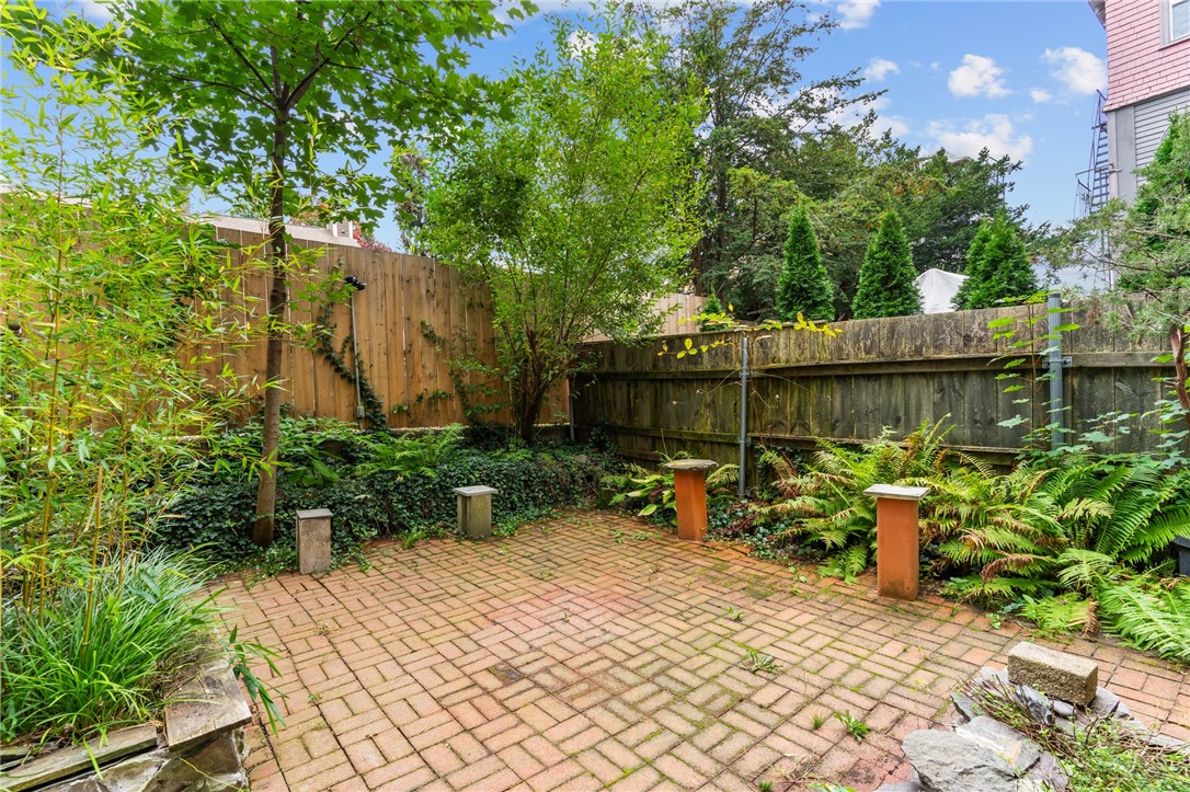 159 Camp Street, Unit 1 Providence, RI 02906 - Photo 19 of 27