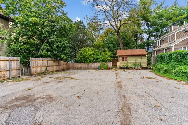 $2,700 | 159 Camp Street, Unit 1, Providence, RI 02906