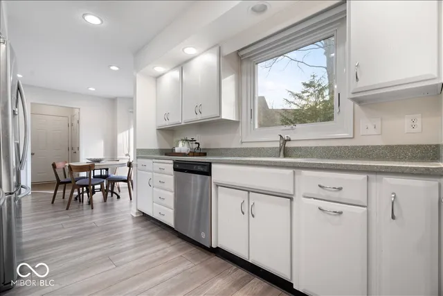 $319,900 | 9263 Spring Forest Drive, Unit 7, Indianapolis, IN 46260