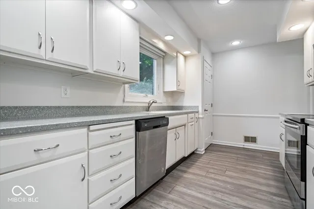 $324,900 | 9263 Spring Forest Drive, Unit 7, Indianapolis, IN 46260