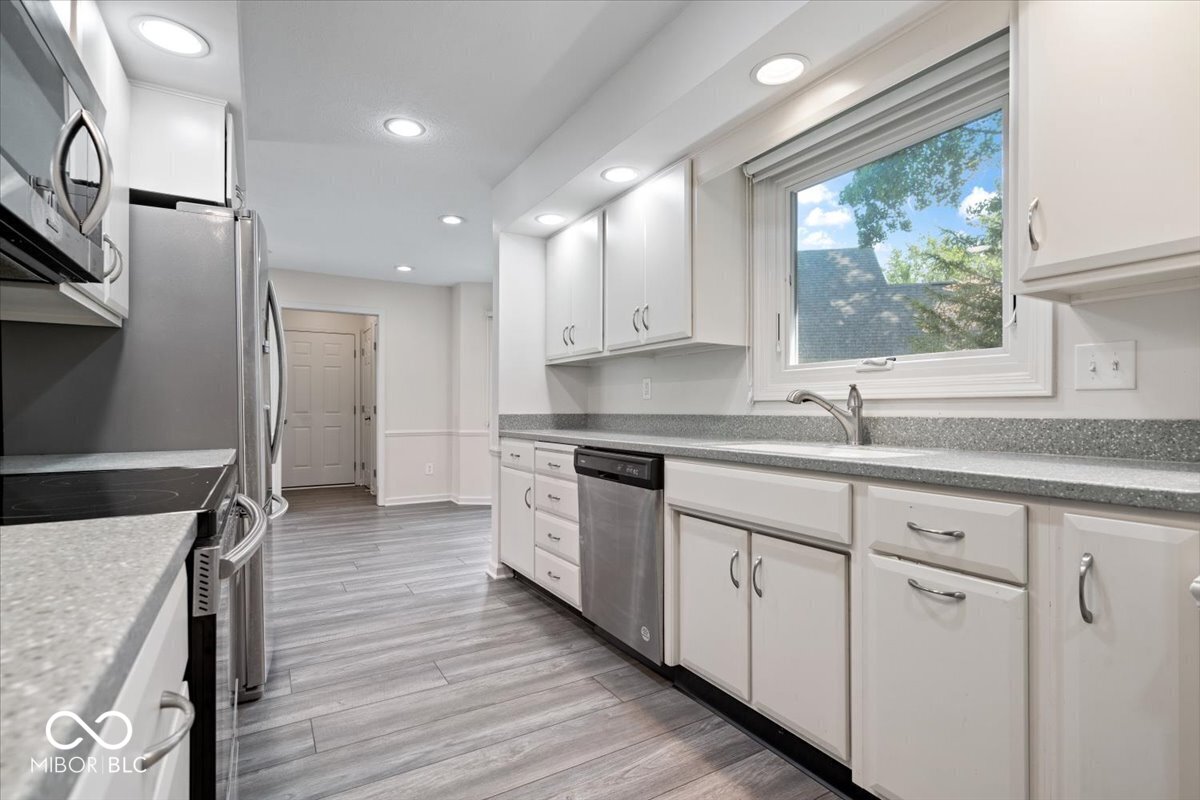 9263 Spring Forest Drive, Unit 7 Indianapolis, IN 46260 - Photo 18 of 51