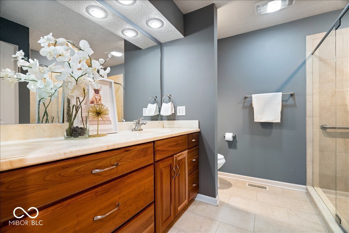 9263 Spring Forest Drive, Unit 7 Indianapolis, IN 46260 - Photo 18 of 28