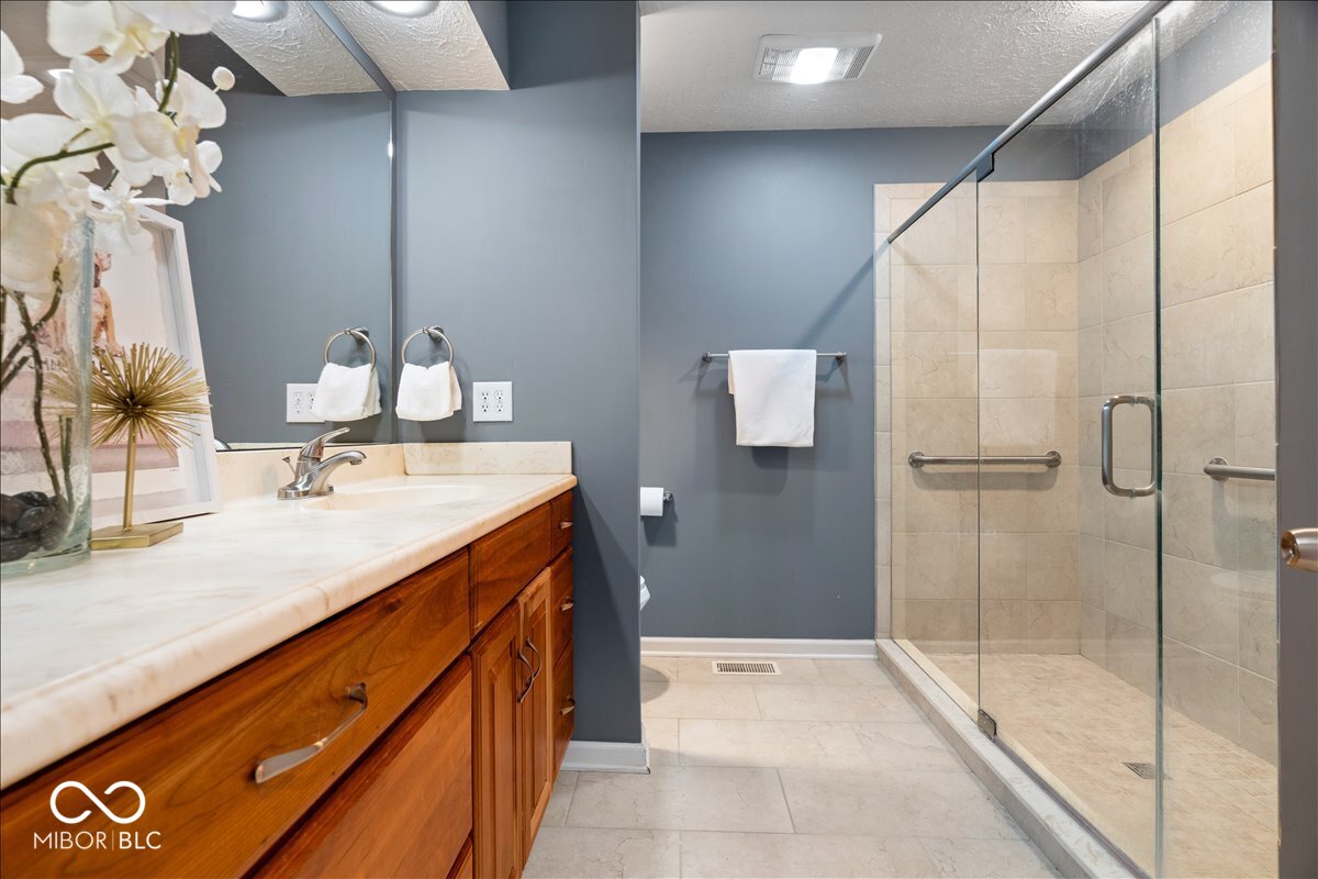 9263 Spring Forest Drive, Unit 7 Indianapolis, IN 46260 - Photo 19 of 28