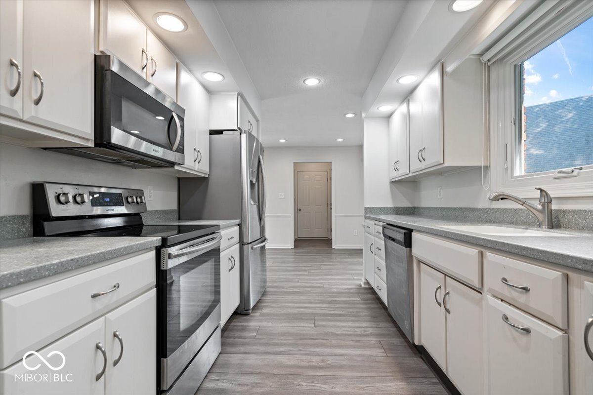 9263 Spring Forest Drive, Unit 7 Indianapolis, IN 46260 - Photo 19 of 51