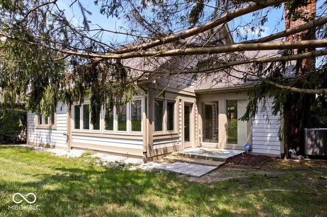 $319,900 | 9263 Spring Forest Drive, Unit 7, Indianapolis, IN 46260