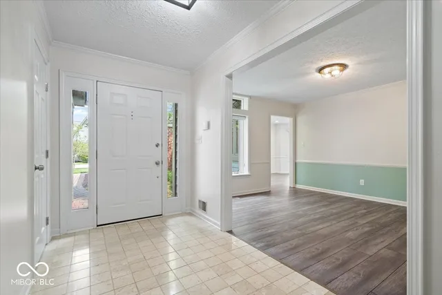 $324,900 | 9263 Spring Forest Drive, Unit 7, Indianapolis, IN 46260