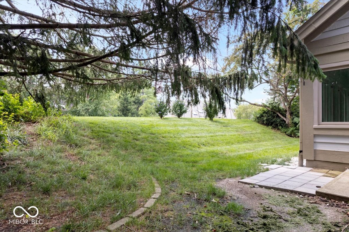 9263 Spring Forest Drive, Unit 7 Indianapolis, IN 46260 - Photo 45 of 51