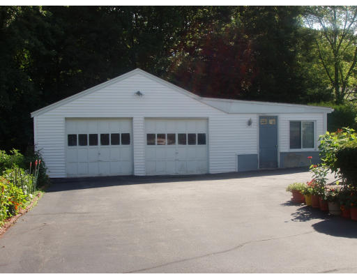 228 Cambridge Road Woburn, MA 01801 - Photo 12 of 14 Gallery Image 12