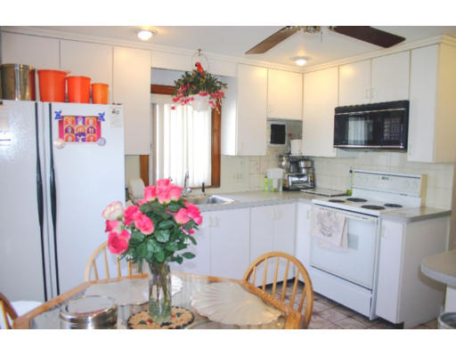 228 Cambridge Road Woburn, MA 01801 - Photo 3 of 14 Gallery Image 3
