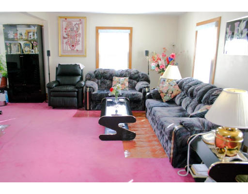 228 Cambridge Road Woburn, MA 01801 - Photo 4 of 14 Gallery Image 4