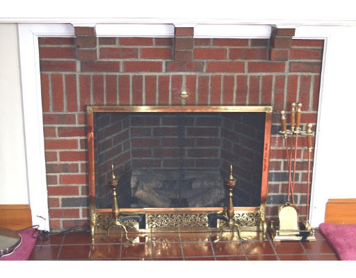 228 Cambridge Road Woburn, MA 01801 - Photo 5 of 14 Gallery Image 5