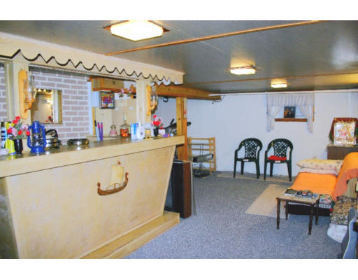 228 Cambridge Road Woburn, MA 01801 - Photo 8 of 14 Gallery Image 8