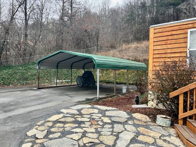 184 Clay Little Road Elizabethton, TN 37643 - Photo 3 of 28 IMG_0204
