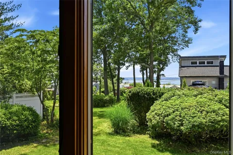 $1,200,000 | 62 Peterborough Drive, Northport, NY 11768