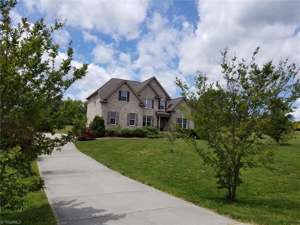 7786 Newhaven Drive Oak Ridge, NC 27310 - Photo 4 of 27