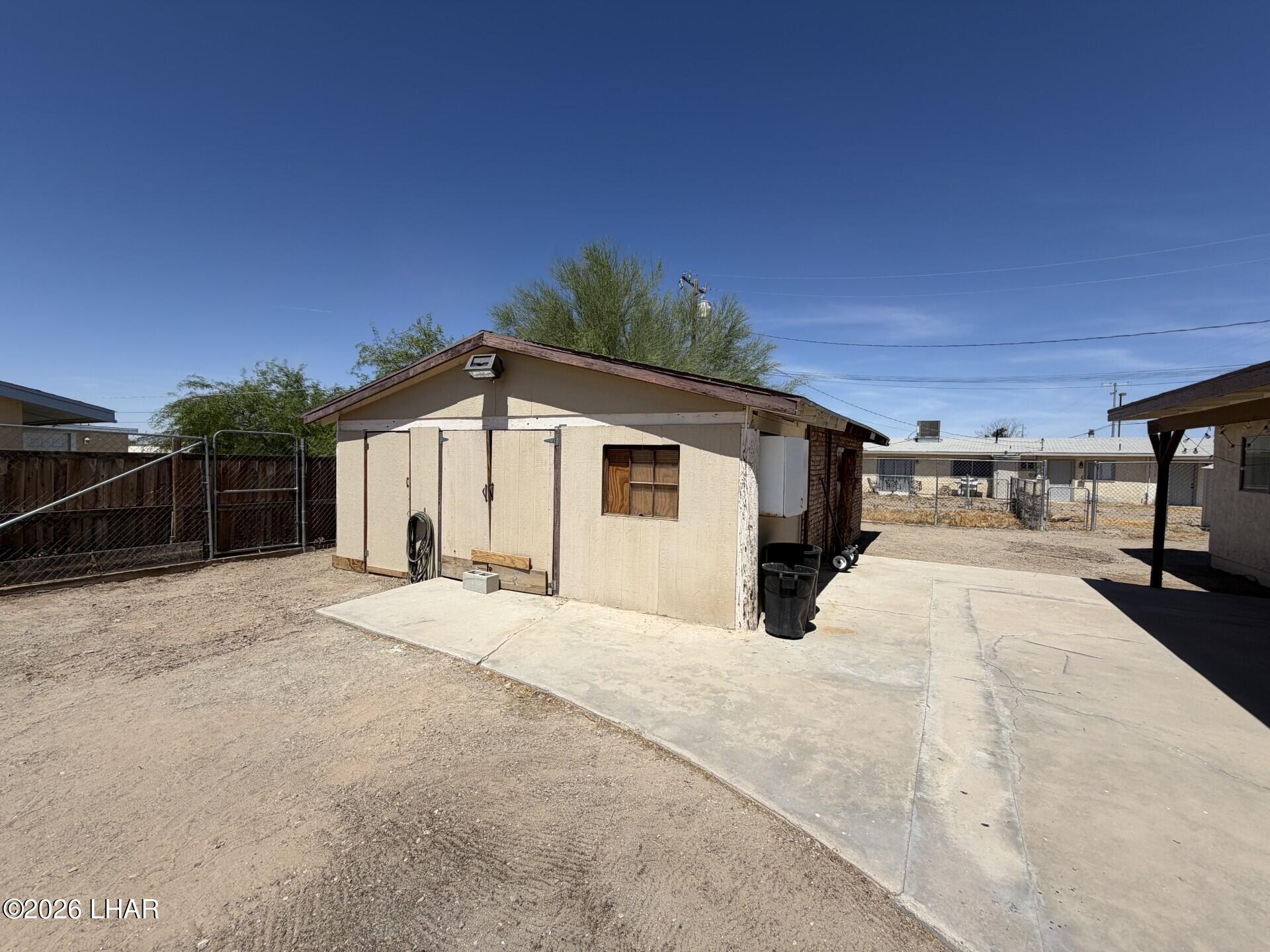 15691 Apache Loop Ehrenberg, AZ 85334 - Photo 15 of 25 6