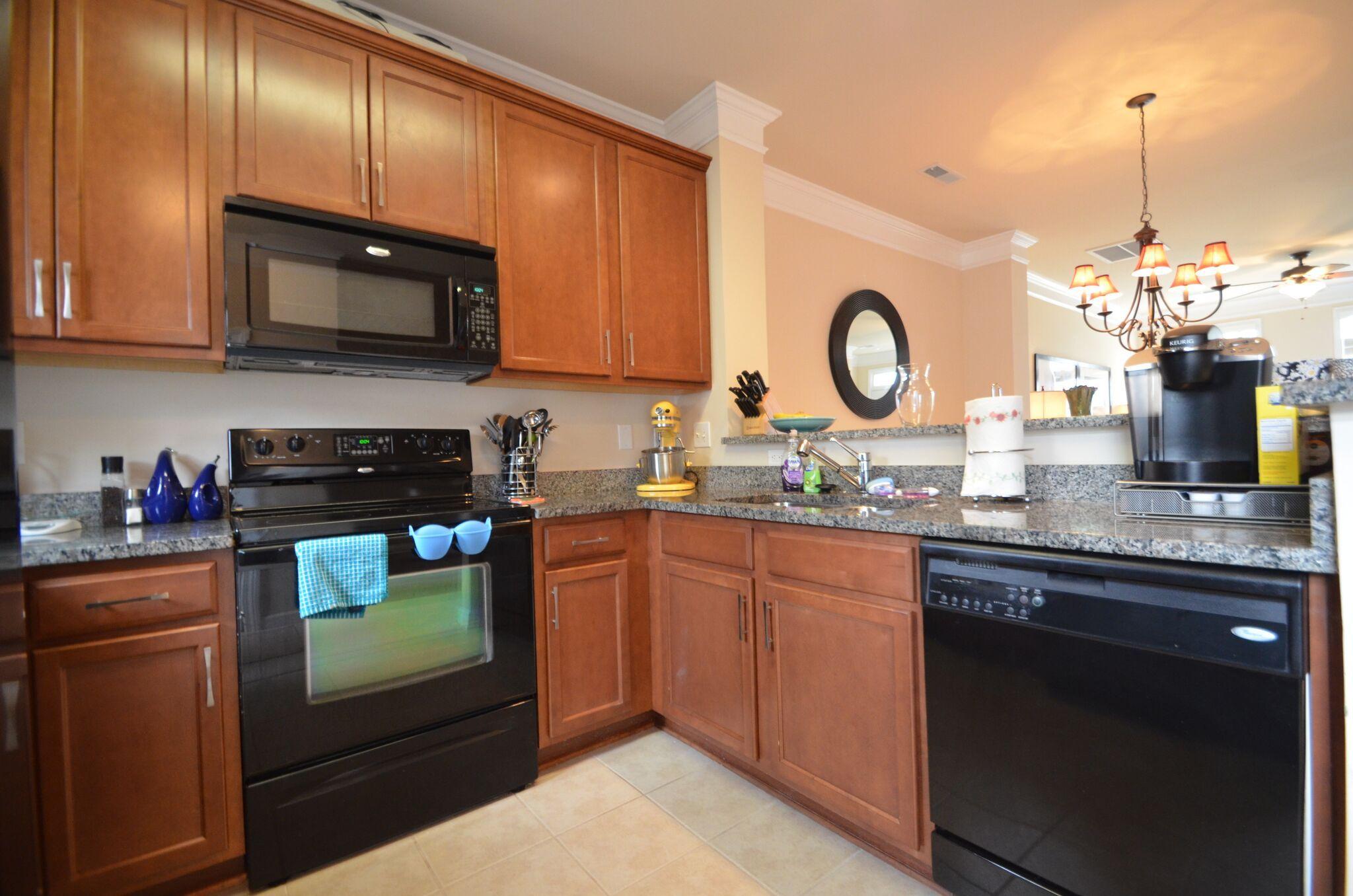 812 Rue Drive Charleston, SC 29414 - Photo 5 of 12 Kitchen