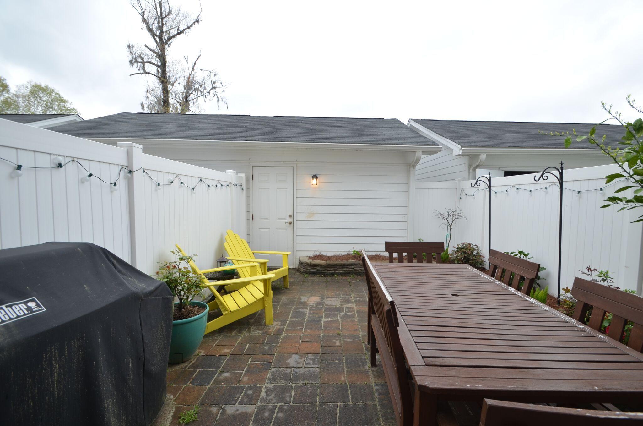 812 Rue Drive Charleston, SC 29414 - Photo 10 of 12 Back Patio