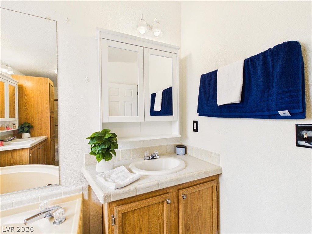 3370 East Gamebird Road Pahrump, NV 89048 - Photo 16 of 54 Gallery Image 16