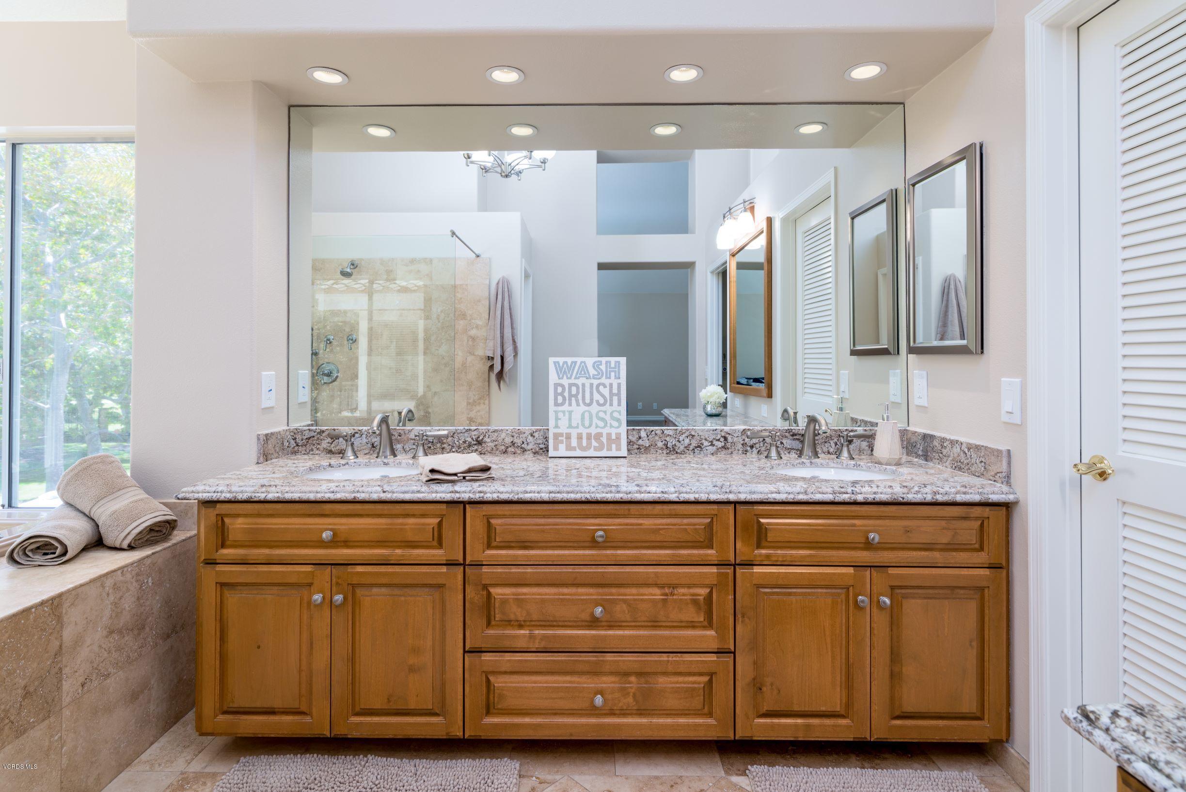 2206 Cedar Ridge Court Oxnard, CA 93036 - Photo 31 of 39 31