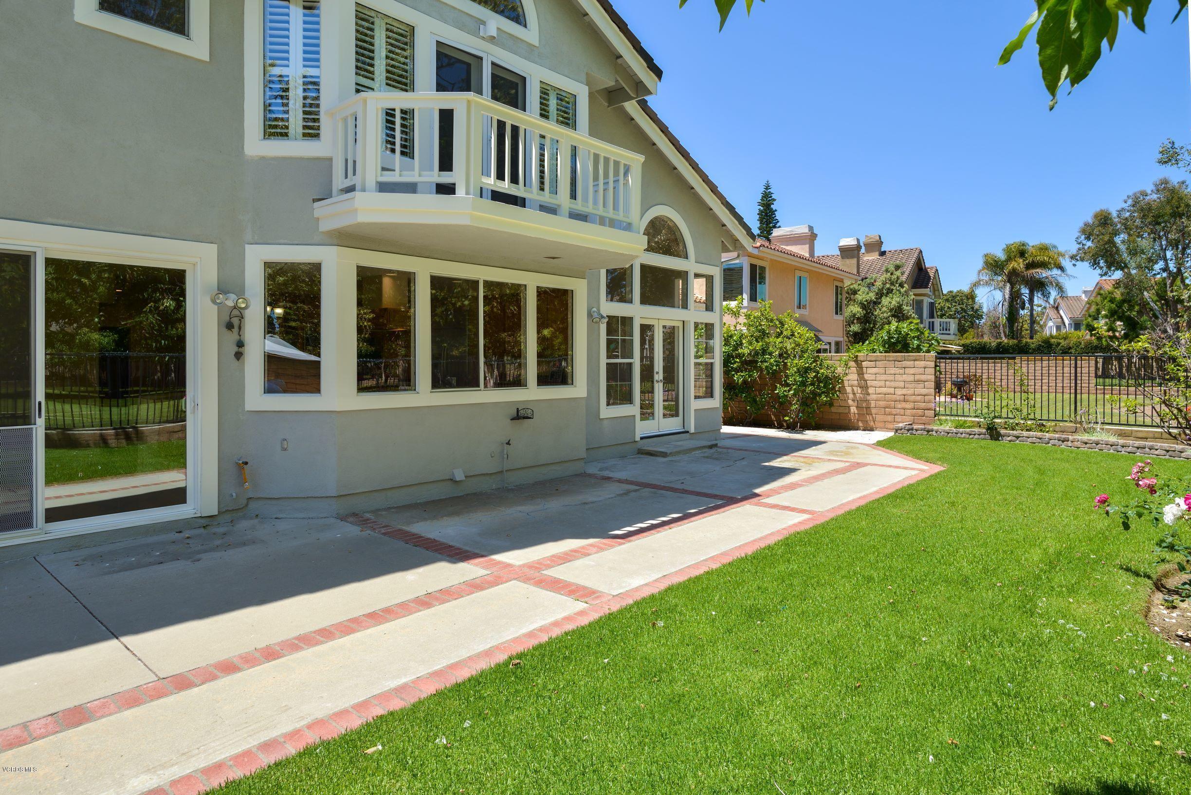 2206 Cedar Ridge Court Oxnard, CA 93036 - Photo 7 of 39 07