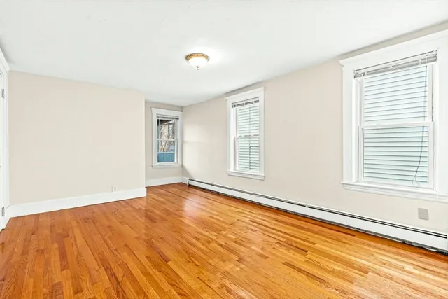 $2,500 | 27 West Wyoming Avenue, Unit 3, Melrose, MA 02176