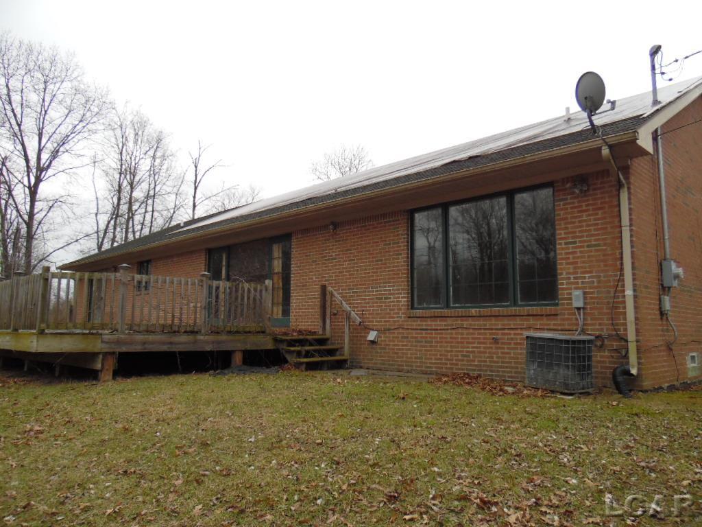 46820 Wear Road Belleville, MI 48111 - Photo 3 of 16 31340725-2.JPG