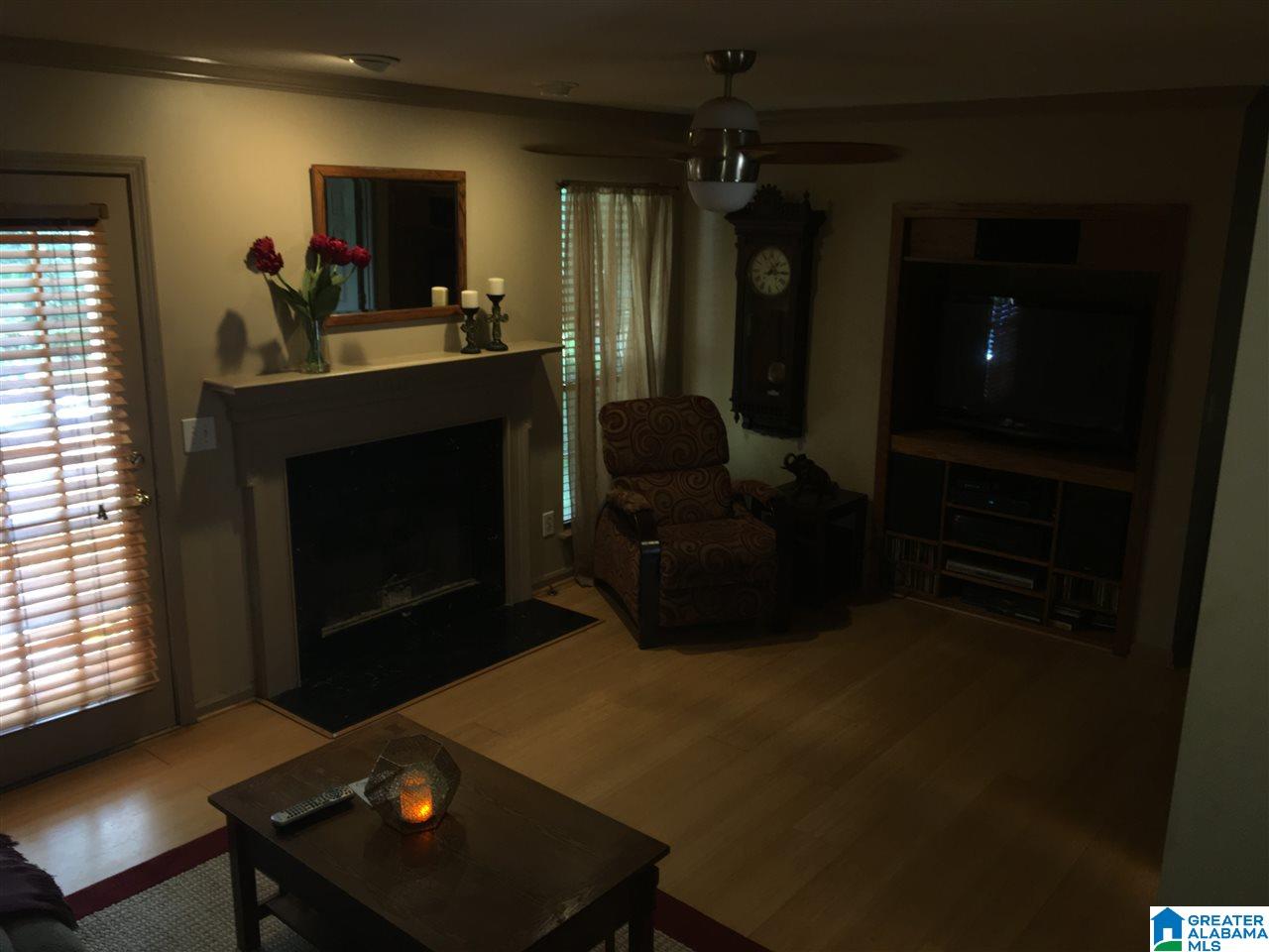110 Windsor Ridge Drive Pelham, AL 35124 - Photo 3 of 24