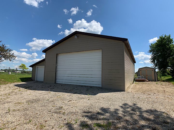2293 Krouse Road Owosso, MI 48867 - Photo 18 of 58 50020328-17.JPG