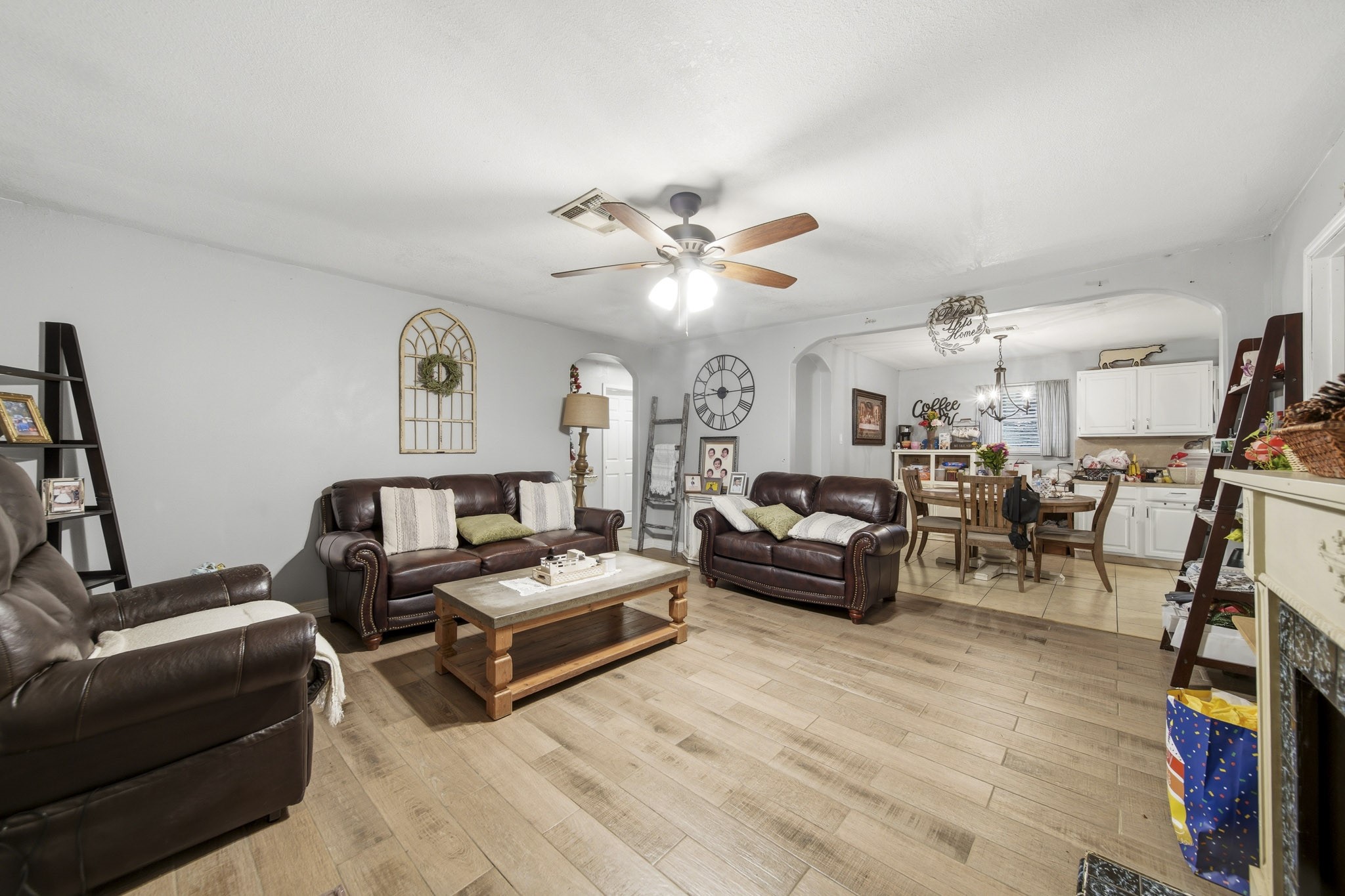 731 Meneley Road Winnie, TX 77665 - Photo 6 of 27 a living room with furniture and wooden floor