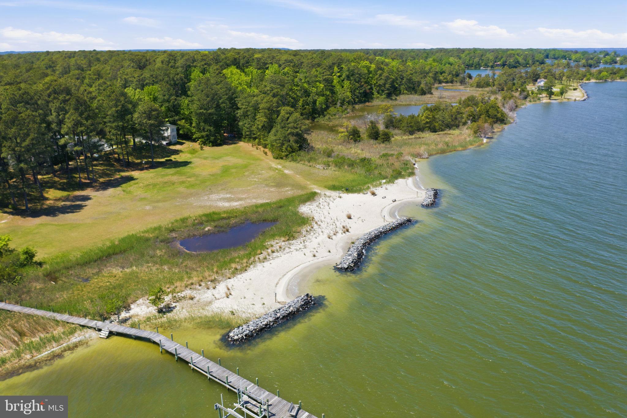 329 North Glebe Road Montross, VA 22520 - Photo 25 of 39 a view of an ocean and beach