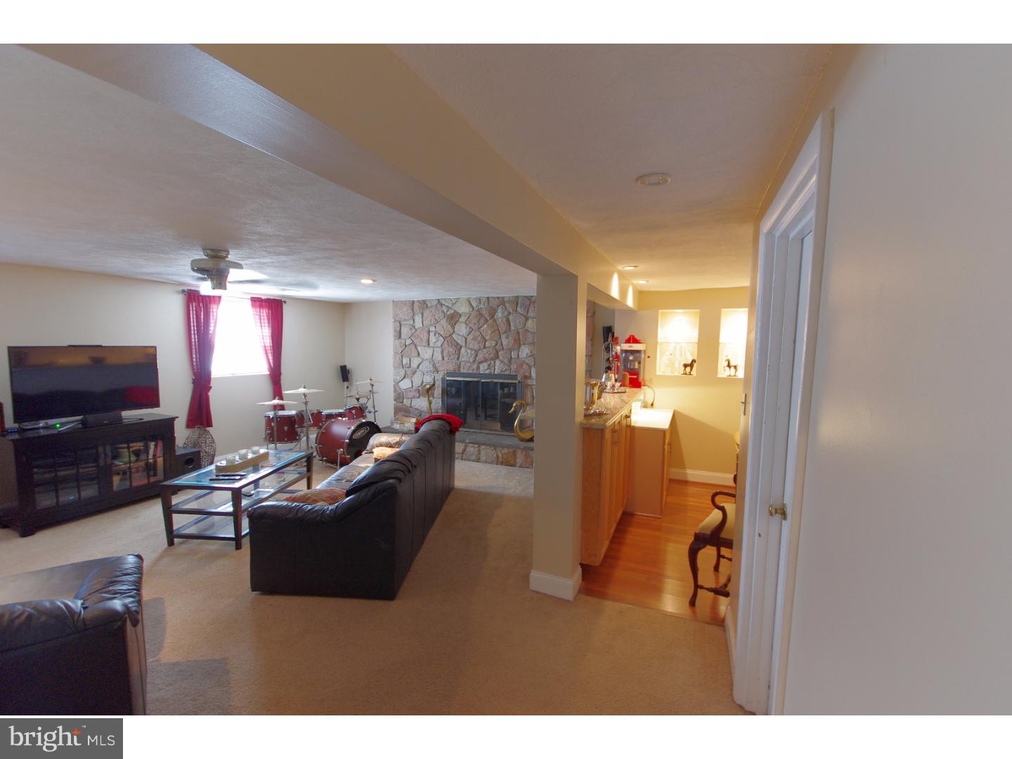 701 Raven Road Wayne, PA 19087 - Photo 5 of 15
