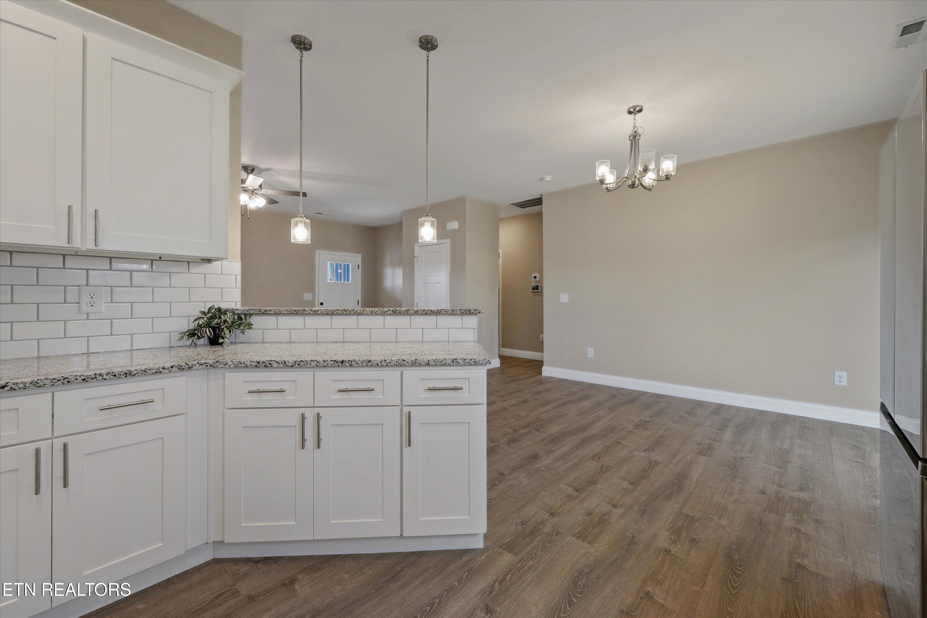 208 Daniel Morris Point Clinton, TN 37716 - Photo 8 of 32 12-208 Daniel Morris Point 06