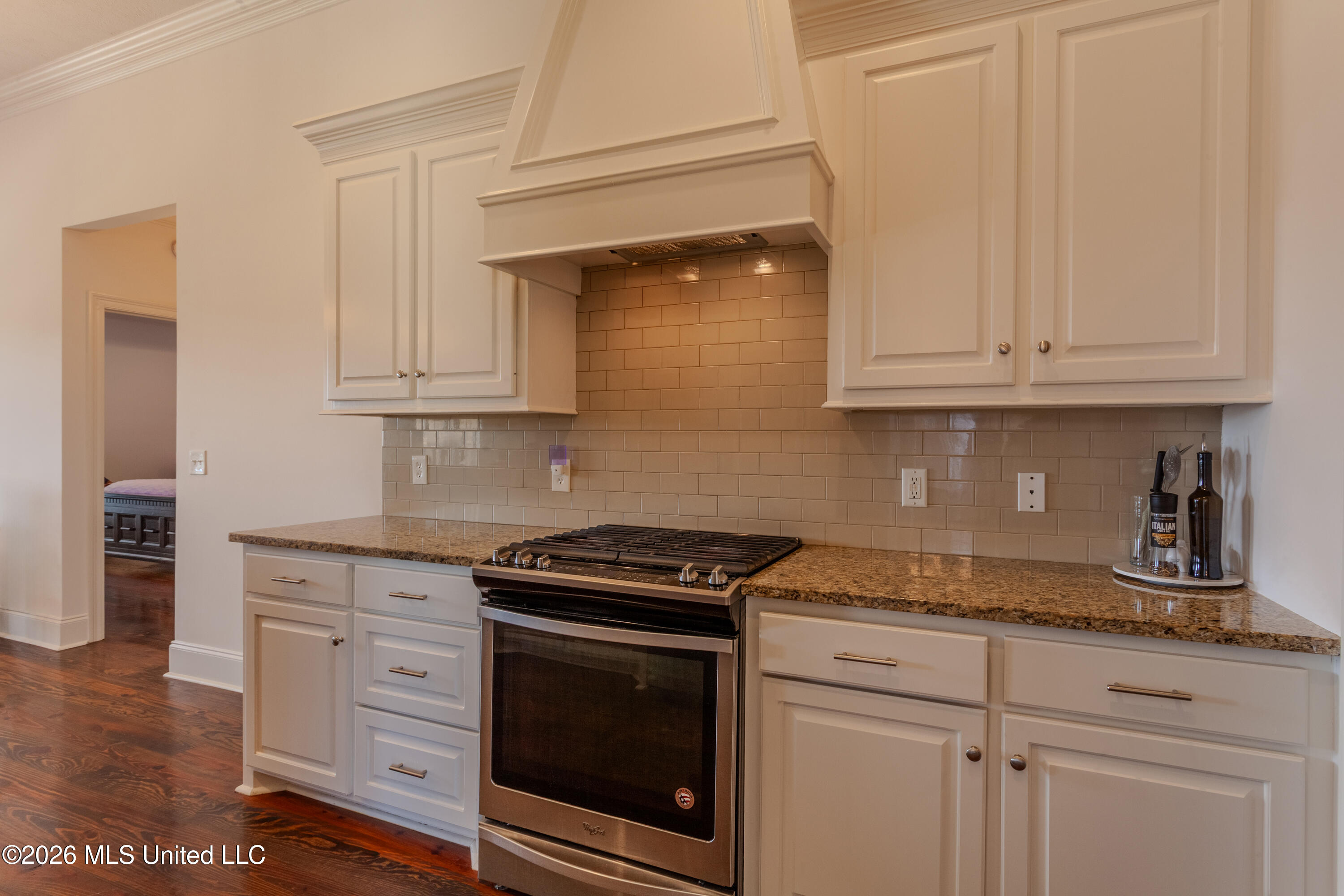 292 Buckhead Drive Madison, MS 39110 - Photo 9 of 19 Kitchen Range