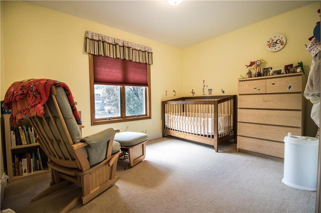 17 Stancey Road Pittsburgh, PA 15220 - Photo 9 of 25 Bedroom 3.