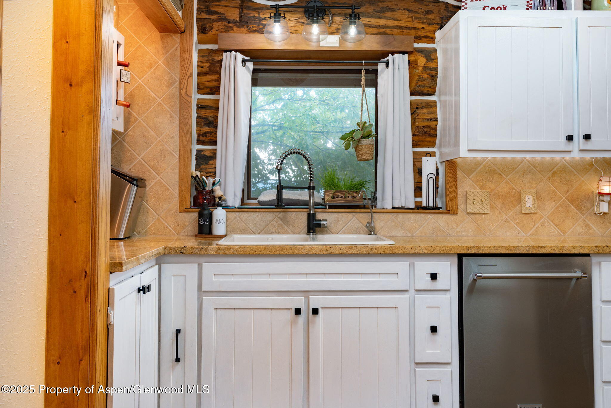 1334 County Road 250 Silt, CO 81652 - Photo 12 of 47 18-web-or-mls-1334 Co Rd 250-17