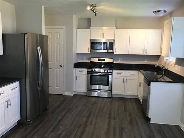 $2,055 | 5026 Chase Stone Drive, Bacliff, TX 77518