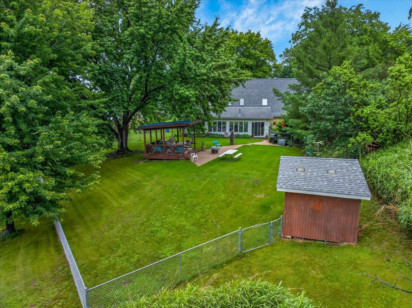541 Union Brooklyn, WI 53521 - Photo 11 of 90 Gallery Image 11