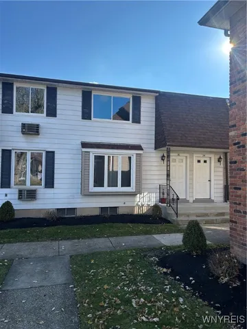 $1,750 | 30 A Wellington Court, Amherst, NY 14221
