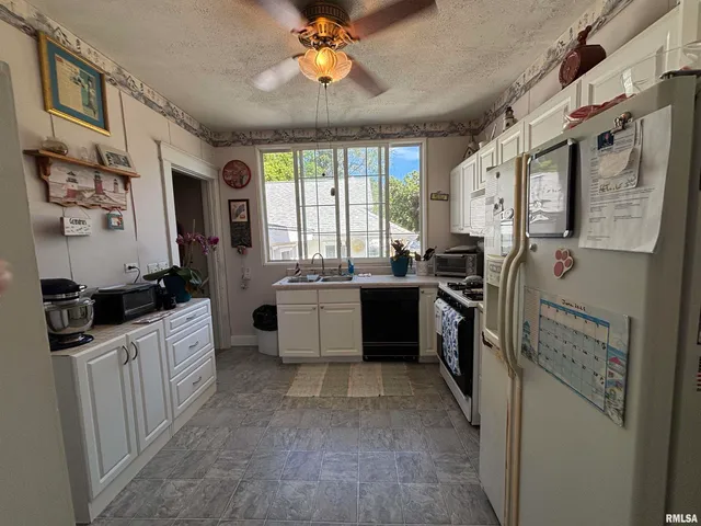 $119,900 | 1015 East Elm Street, Taylorville, IL 62568