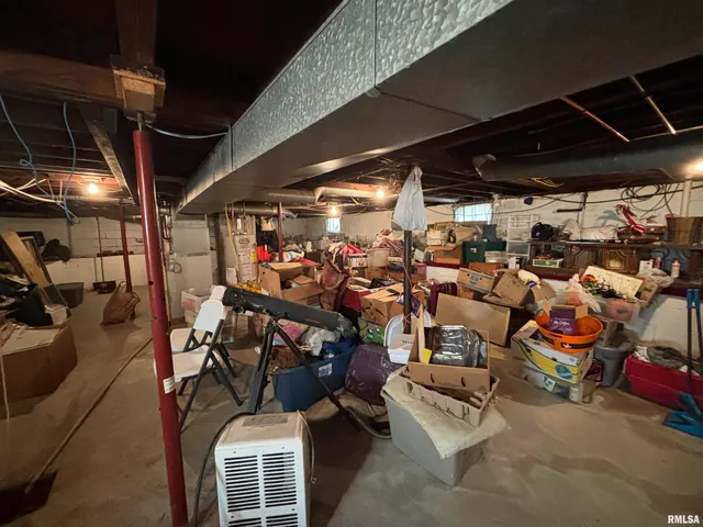 $119,900 | 1015 East Elm Street, Taylorville, IL 62568