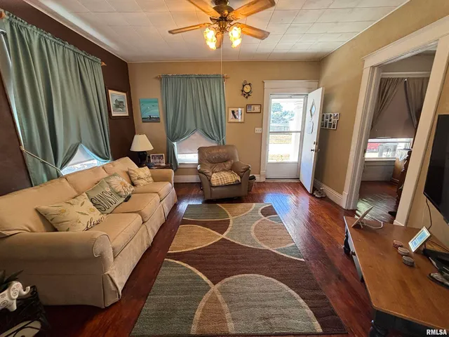 $119,900 | 1015 East Elm Street, Taylorville, IL 62568