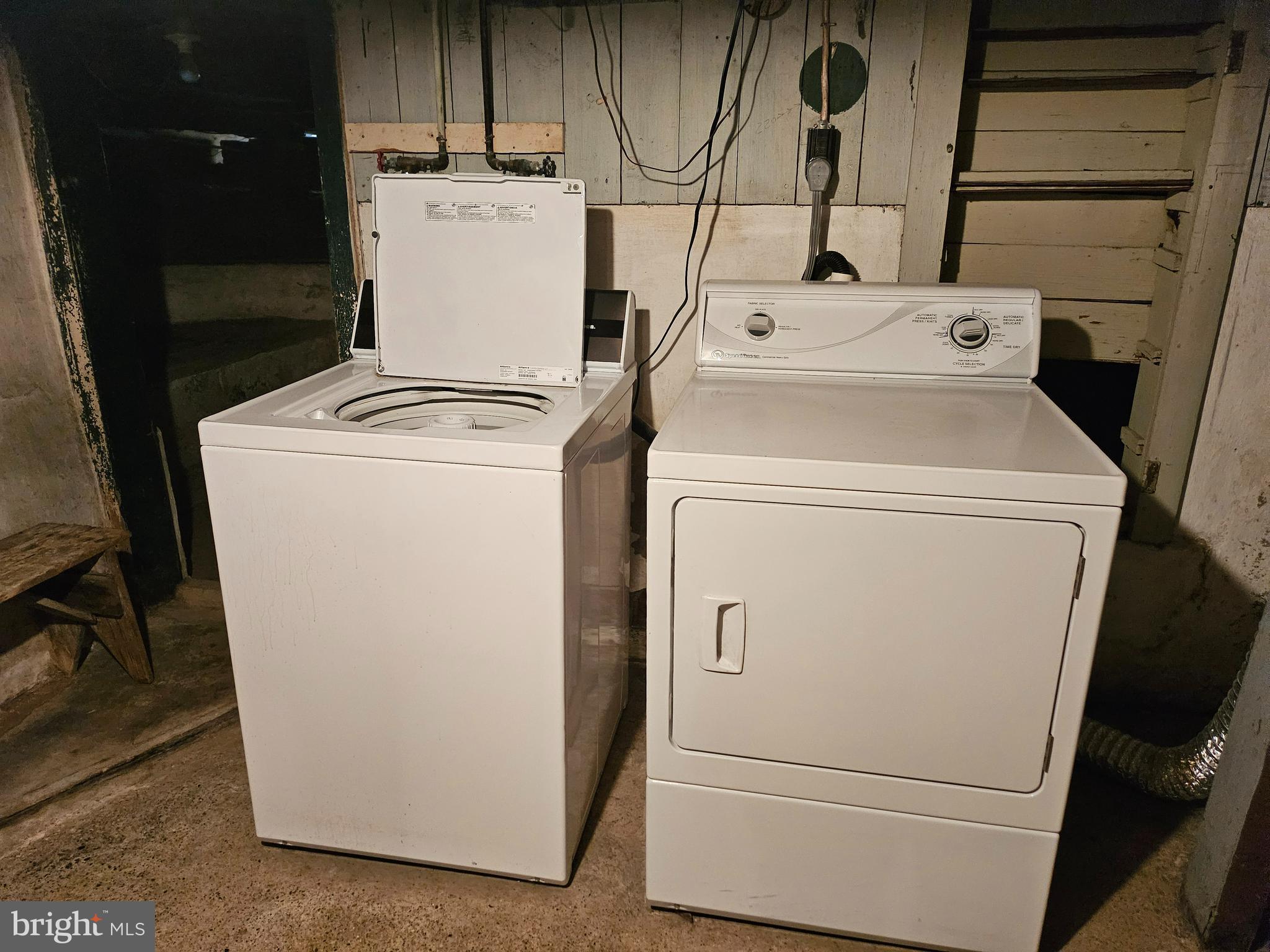 242 South Sugan Road New Hope, PA 18938 - Photo 21 of 22 Laundry