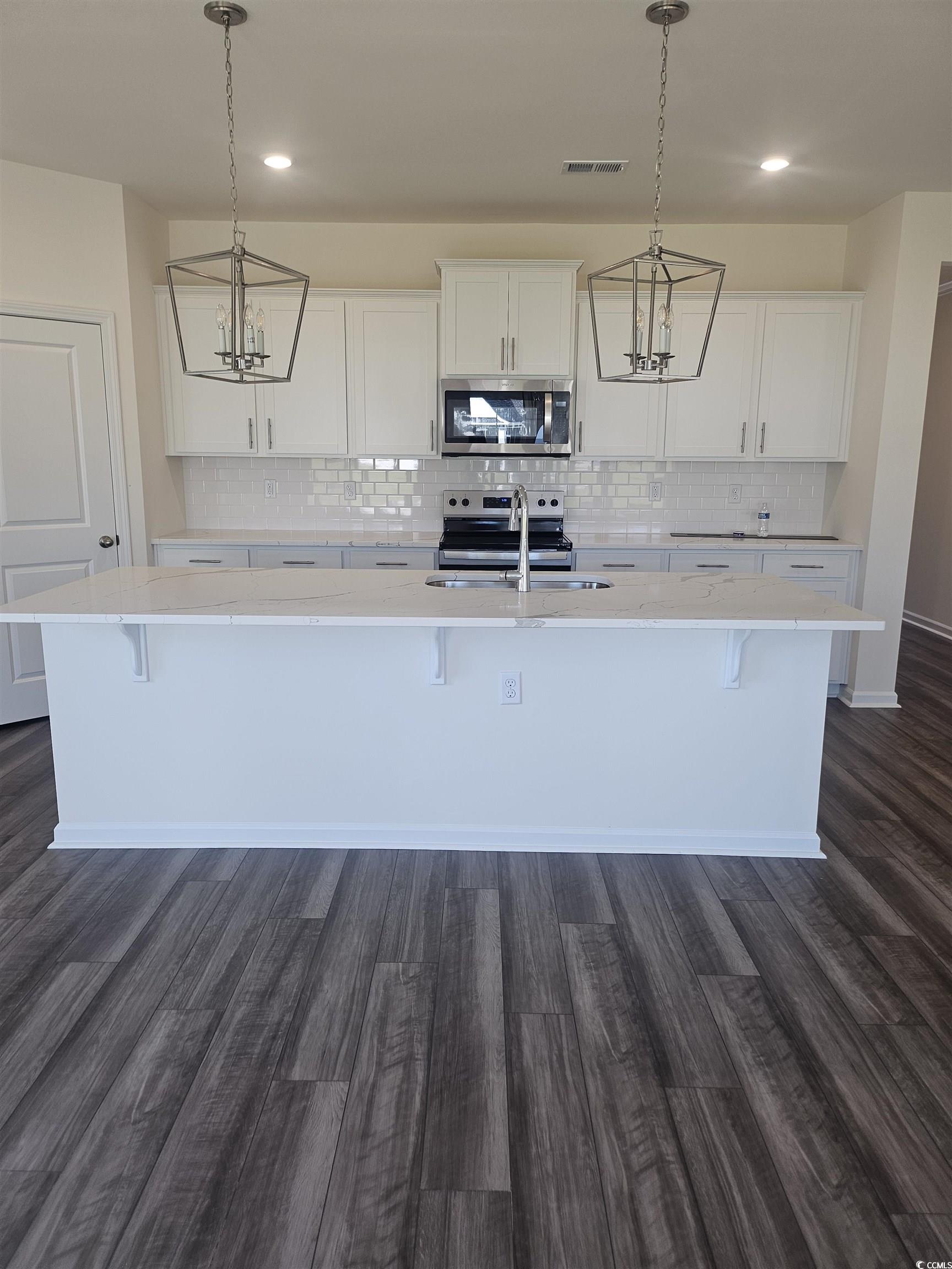 586 Honeyhill Loop Conway, SC 29526 - Photo 3 of 31 Actual photos of home are included