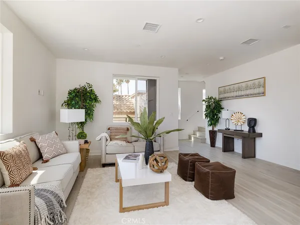 $789,900 | 121 East 223rd Street, Unit 5, Carson, CA 90745