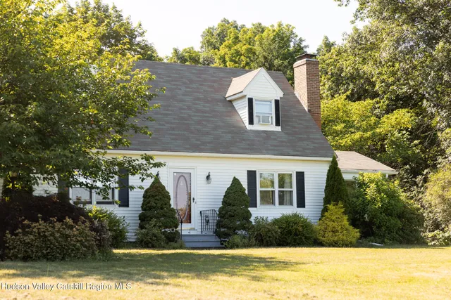 $645,000 | 17 Stephen Drive, Hudson, NY 12534