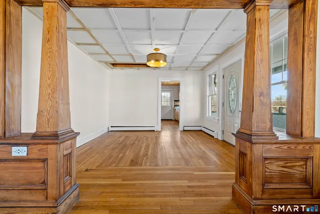 $1,800 | 95 Ashland Street, Jewett City, CT 06351