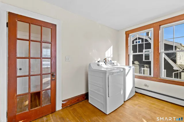 $1,800 | 95 Ashland Street, Jewett City, CT 06351